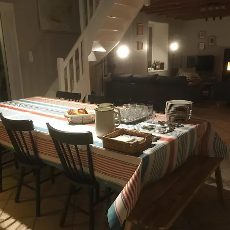 La Roseauliere Semesterbostad